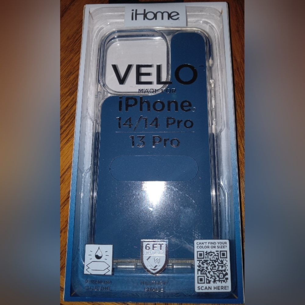 NEW iHome VELO made for iPhone 14/14 Pro / 13 phone case